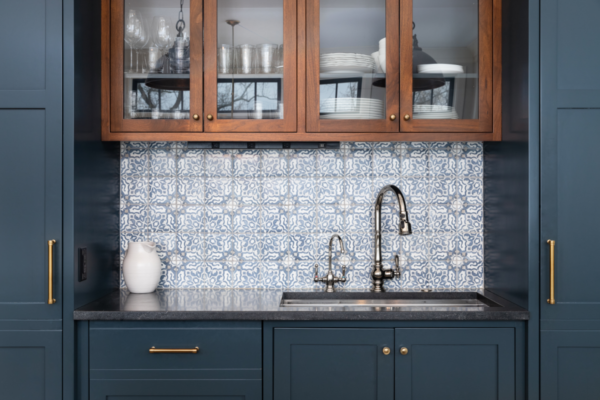 Top 5 Peel & Stick Decor Solutions for Small Spaces